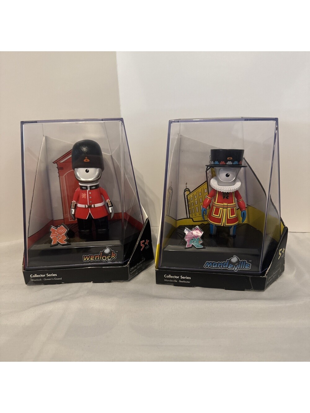 Wenlock queens guard Mandeville beef eater Olympic Mascot Collector set 2012